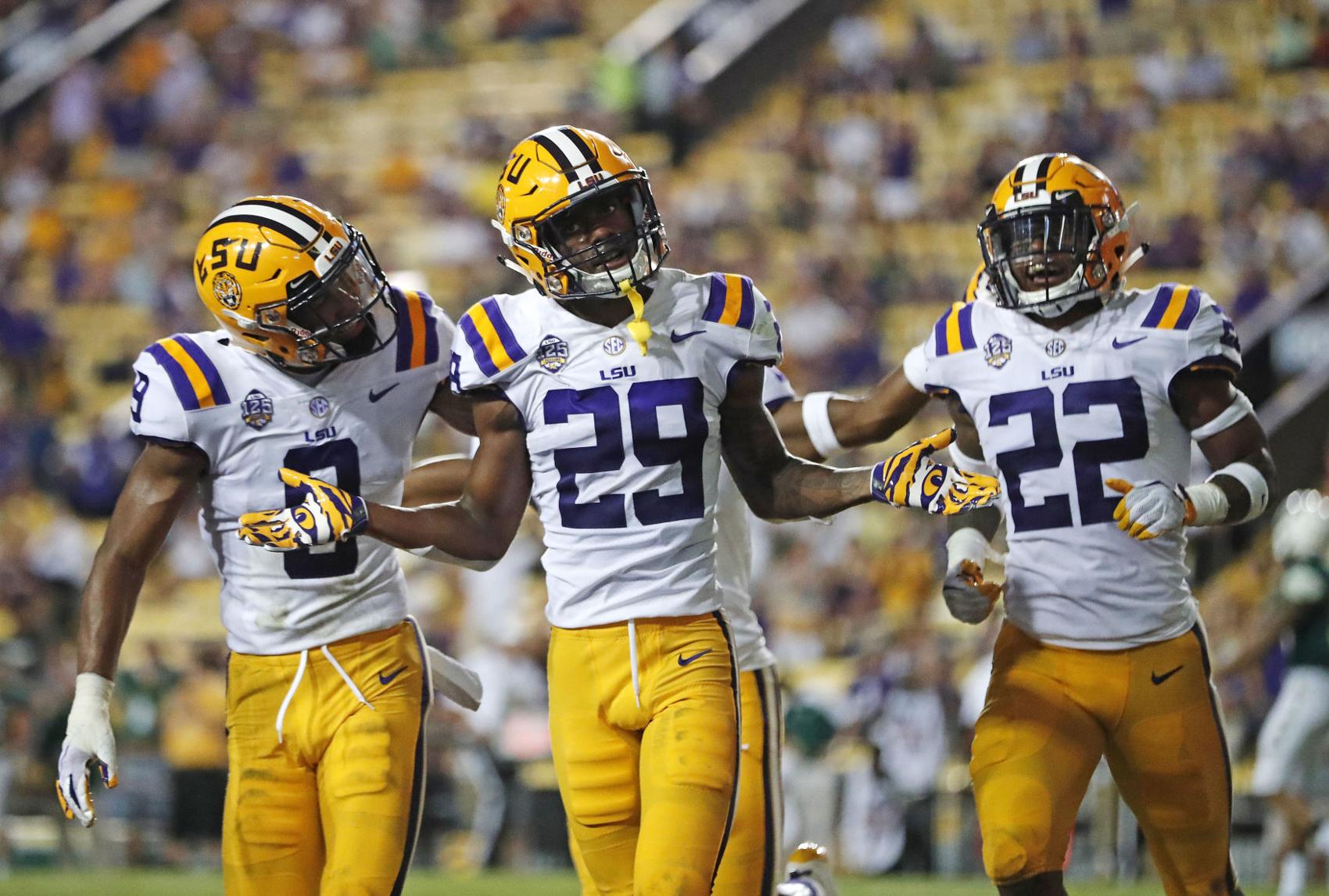 LSU’S WILLIAMS AND DELPIT NAMED TO FOOTBALL WRITERS ALL-AMERICA FIRST TEAM