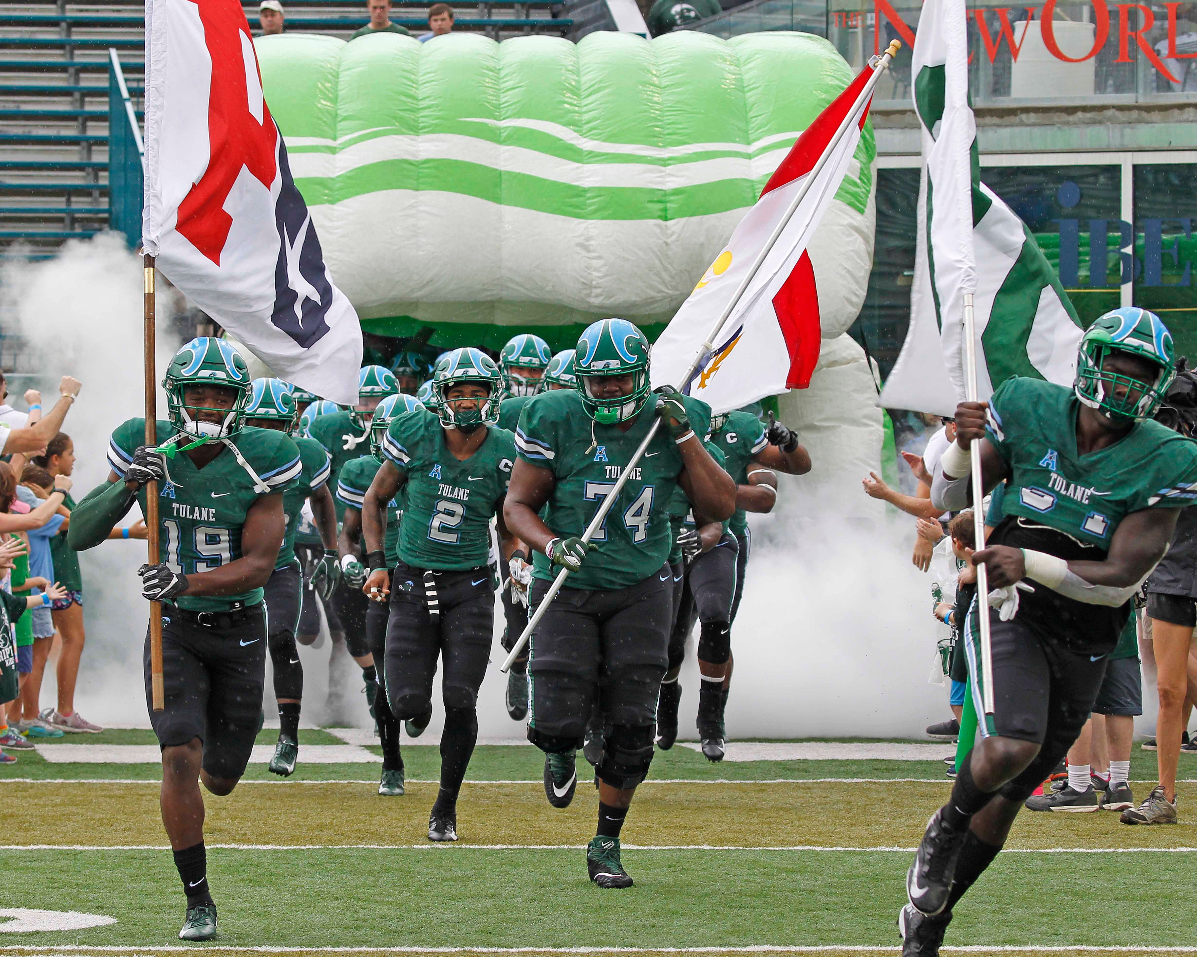 Second Half Surge Lifts Tulane over Houston 38-31: Justin McMillan Hits Walk-Off Touchdown Pass to Overcome 14 Point Deficit