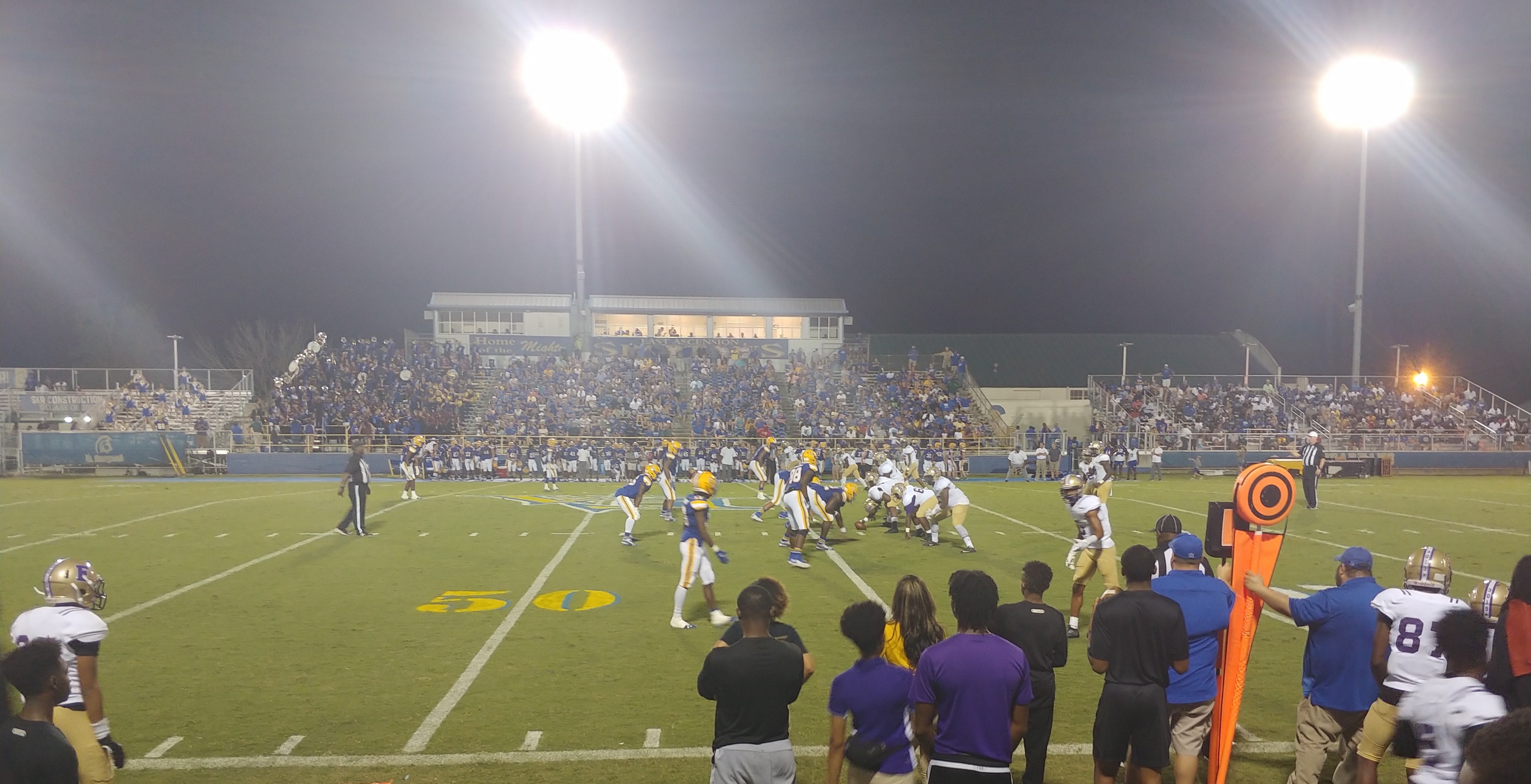 East Ascension holds on to win over Warren Easton 42-41