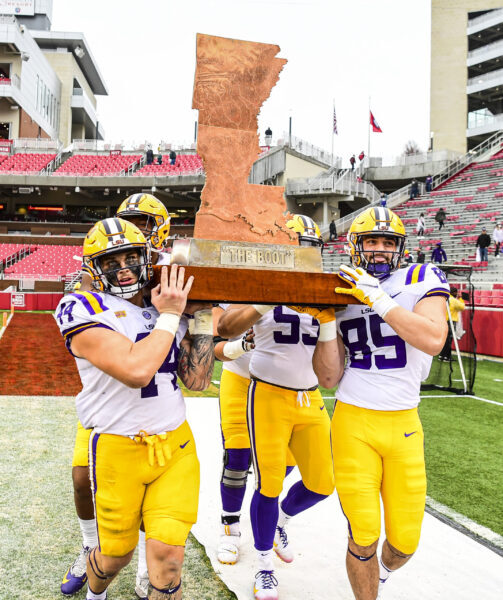 LSU WINS BATTLE OF THE BOOT 27-24