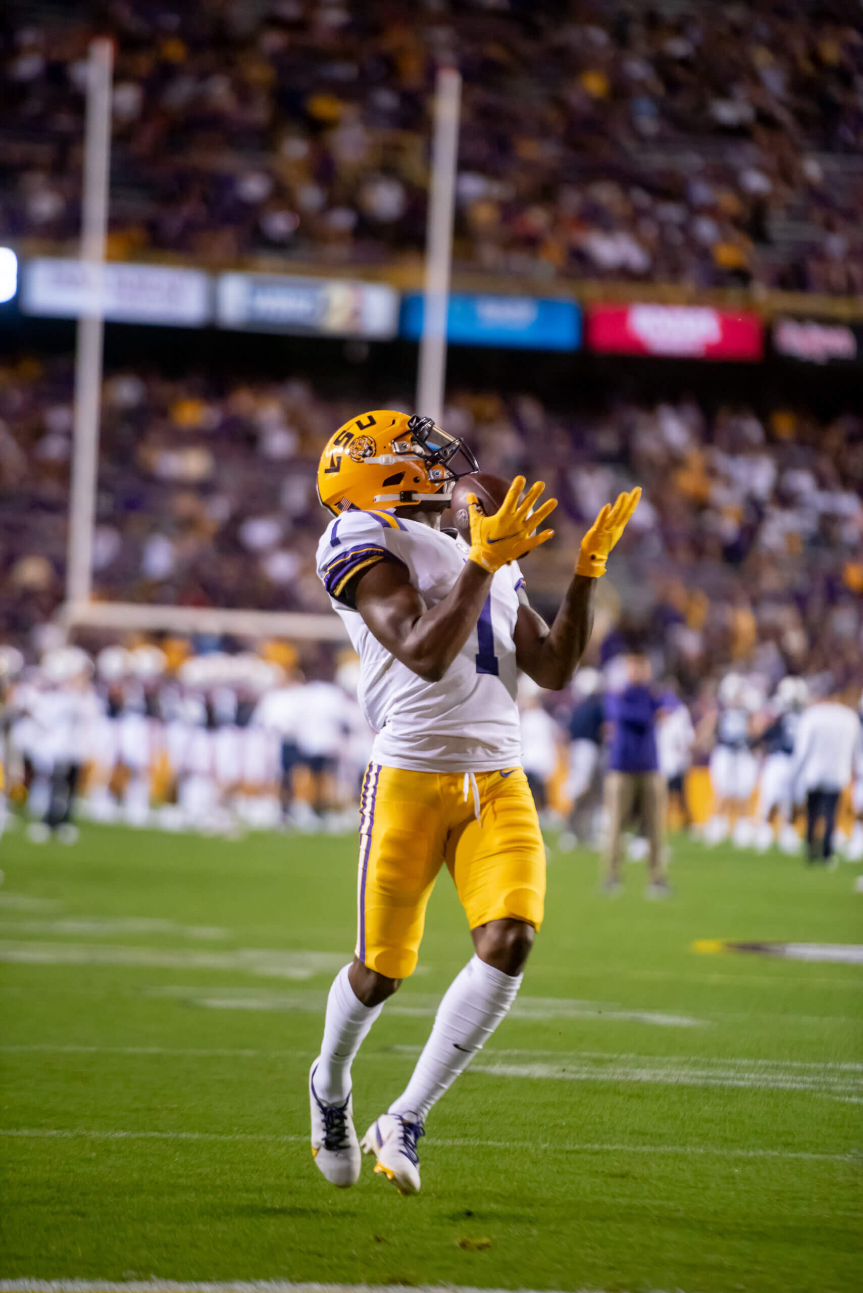 Seven LSU Tigers Named To 2022 Preseason Awards Watch Lists
