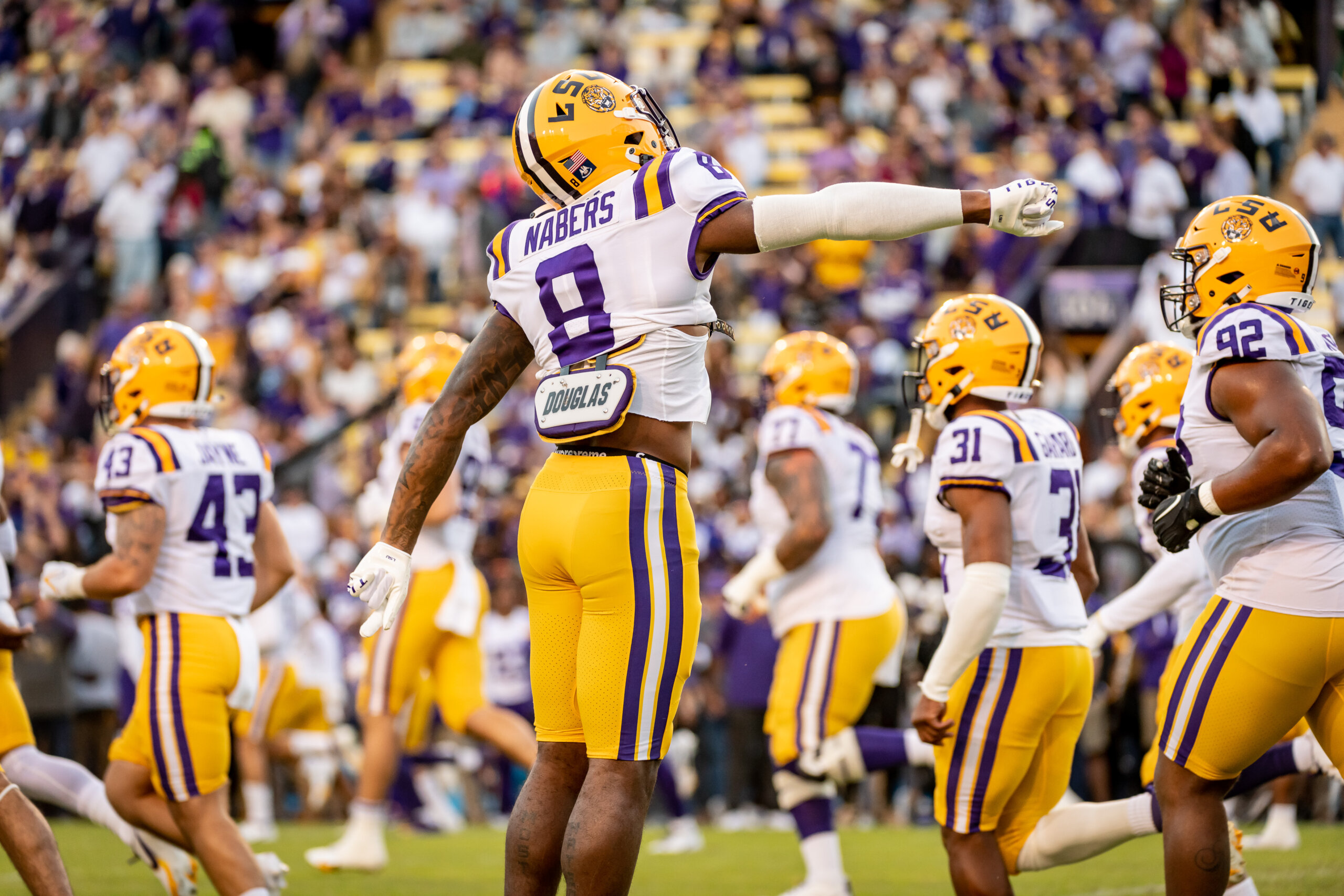 LSU Looks To Stay Hot In Avoiding Trap Game Against Arkansas After Alabama Win