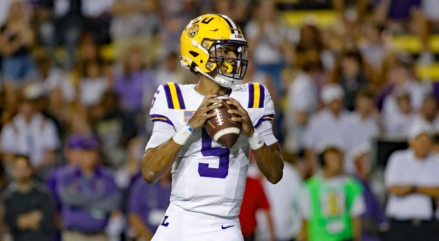 LSU Marches to Businesslike 62-0 Shutout Victory Over Army