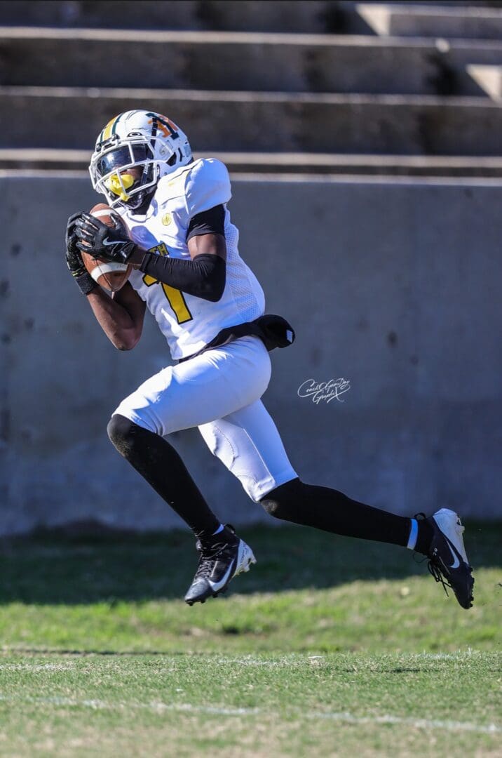 Rising Stars: WR/CB Clarence Walls, North Iberville (Maringouin, LA)